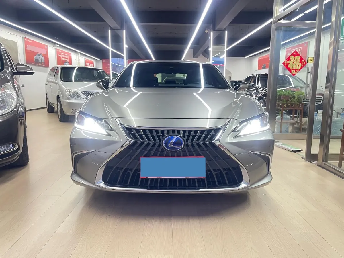 2021 Lexus ES 2.5L 178HP L4 E-CVT Hybrid,autocango,china used car exporter,china ev exporter,chinese used car exporter,chinese used ev exporter