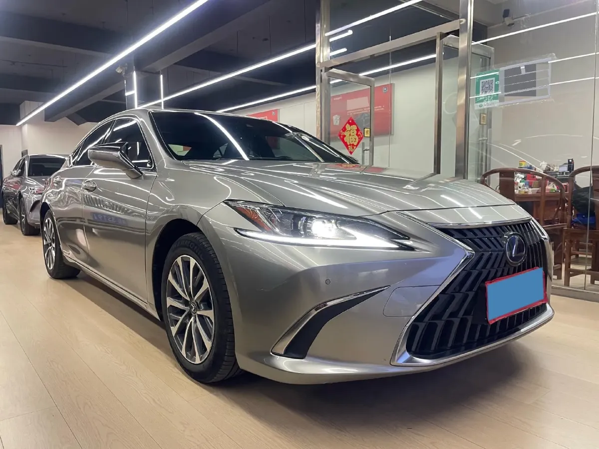2021 Lexus ES 2.5L 178HP L4 E-CVT Hybrid,autocango,china used car exporter,china ev exporter,chinese used car exporter,chinese used ev exporter