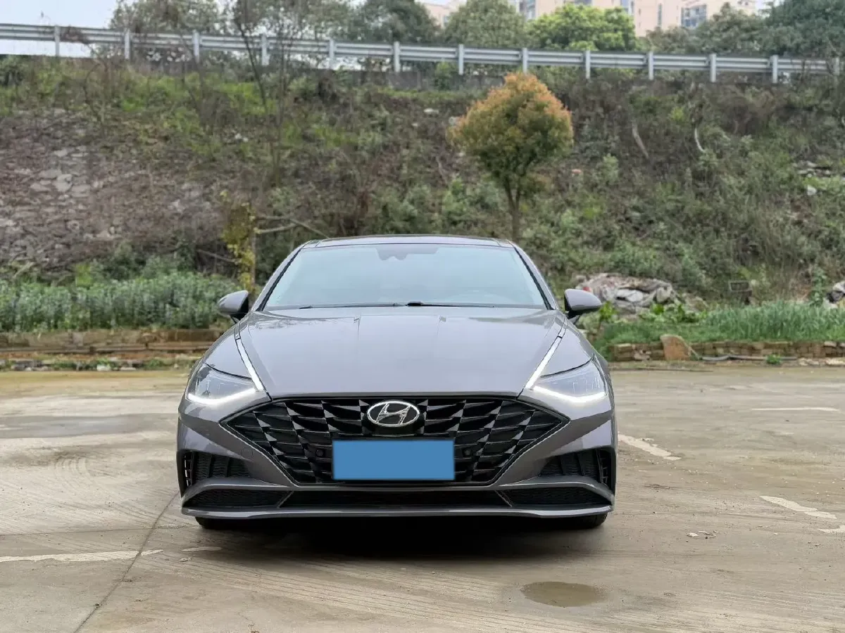 2020 Hyundai Sonata 1.5T 170HP L4 7DCT,autocango,china used car exporter,china ev exporter,chinese used car exporter,chinese used ev exporter
