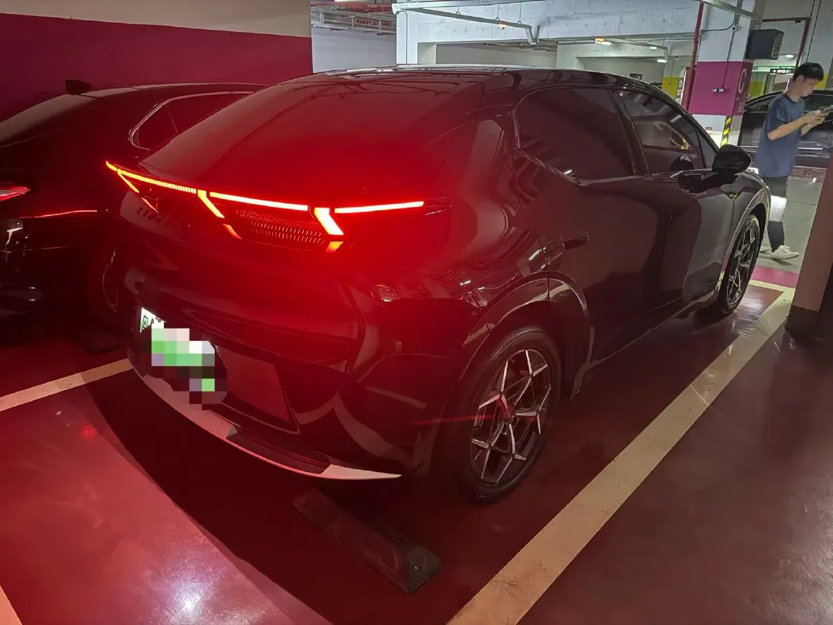 2025 Jetour Freeman 1.5T 184HP L4 7DCT,autocango,china used car exporter,china ev exporter,chinese used car exporter,chinese used ev exporter