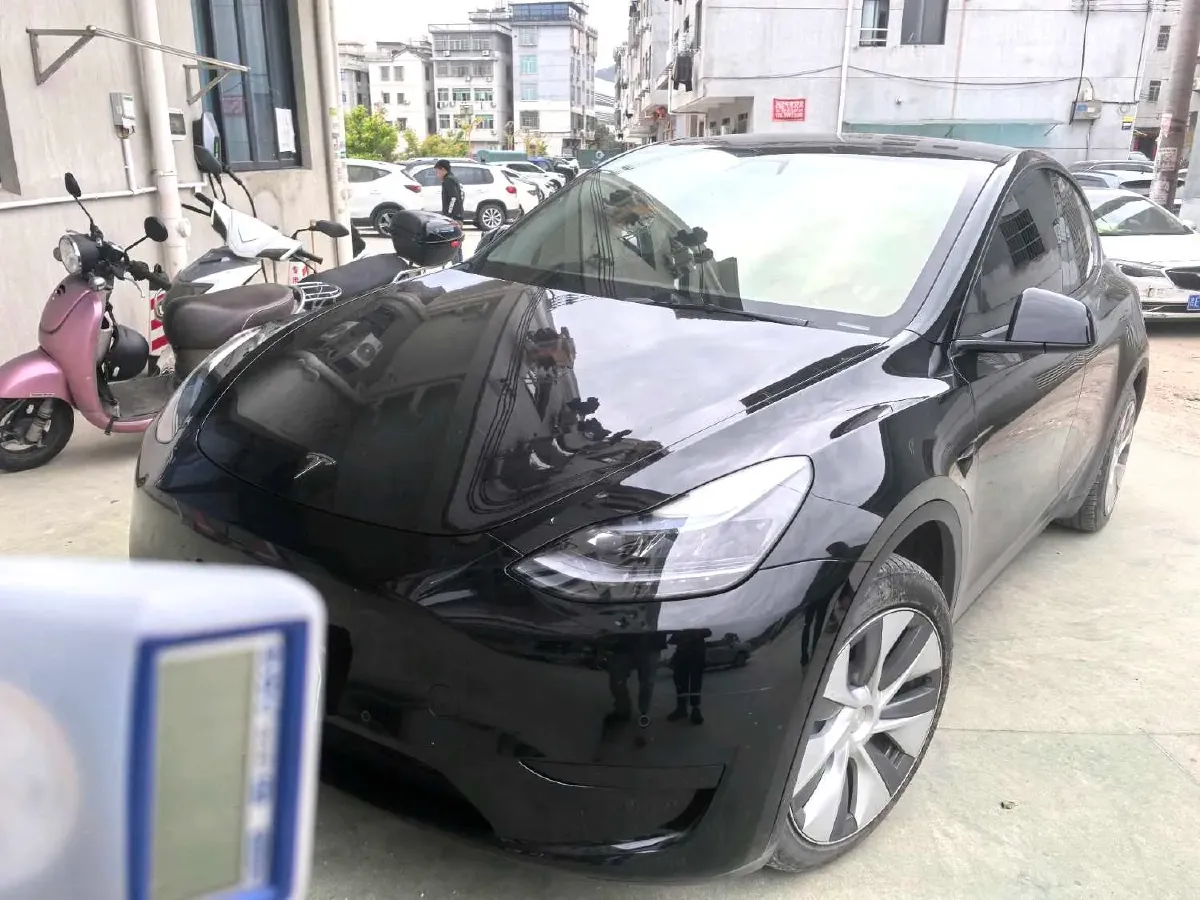 2022 Tesla Model Y BEV 60KWH,autocango,china used car exporter,china ev exporter,chinese used car exporter,chinese used ev exporter