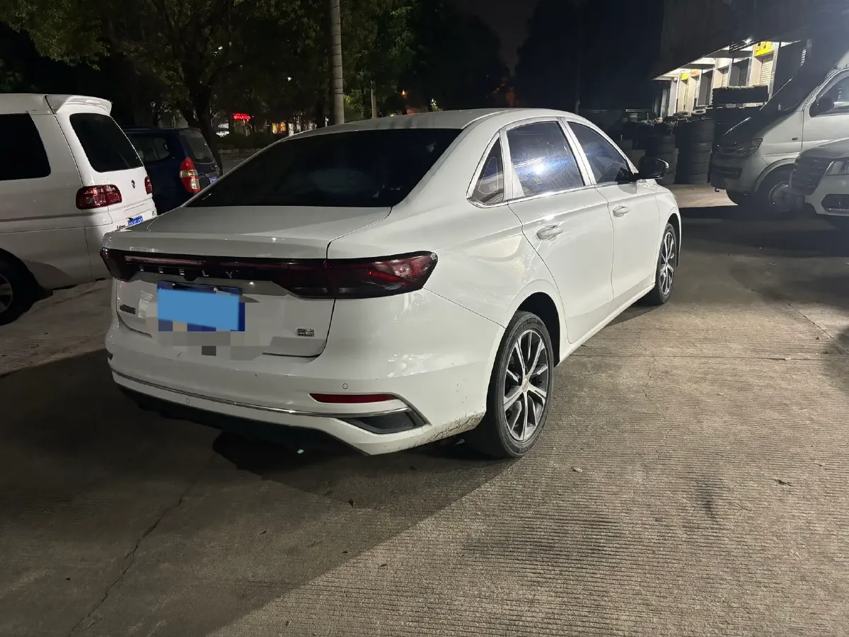 2022 Geely Emgrand 1.5L 114HP L4 CVT,autocango,china used car exporter,china ev exporter,chinese used car exporter,chinese used ev exporter