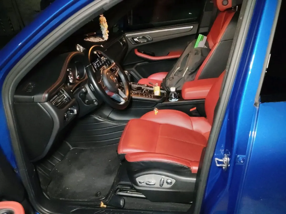 2018 Porsche Macan 2.0T 252HP L4 7DCT,autocango,china used car exporter,china ev exporter,chinese used car exporter,chinese used ev exporter