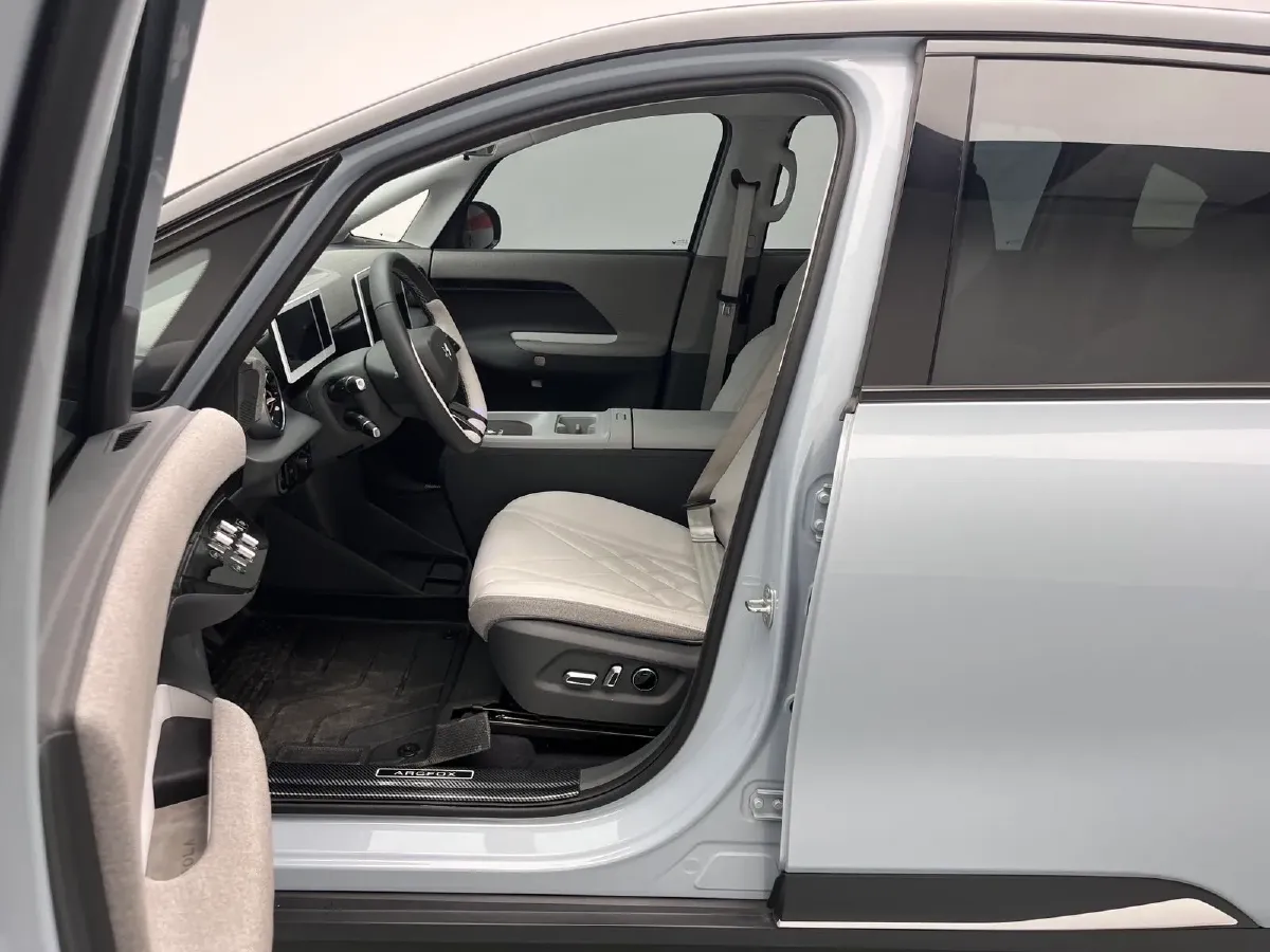 2023 JAC T8 2.0T 170HP L4 8AT,autocango,china used car exporter,china ev exporter,chinese used car exporter,chinese used ev exporter