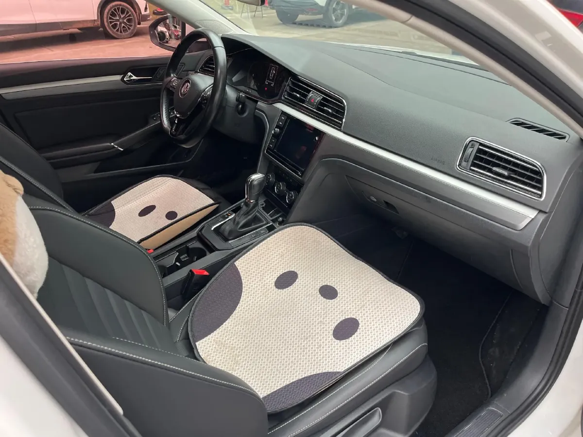 2019 Volkswagen Passat 1.4T 150HP L4 7DCT,autocango,china used car exporter,china ev exporter,chinese used car exporter,chinese used ev exporter