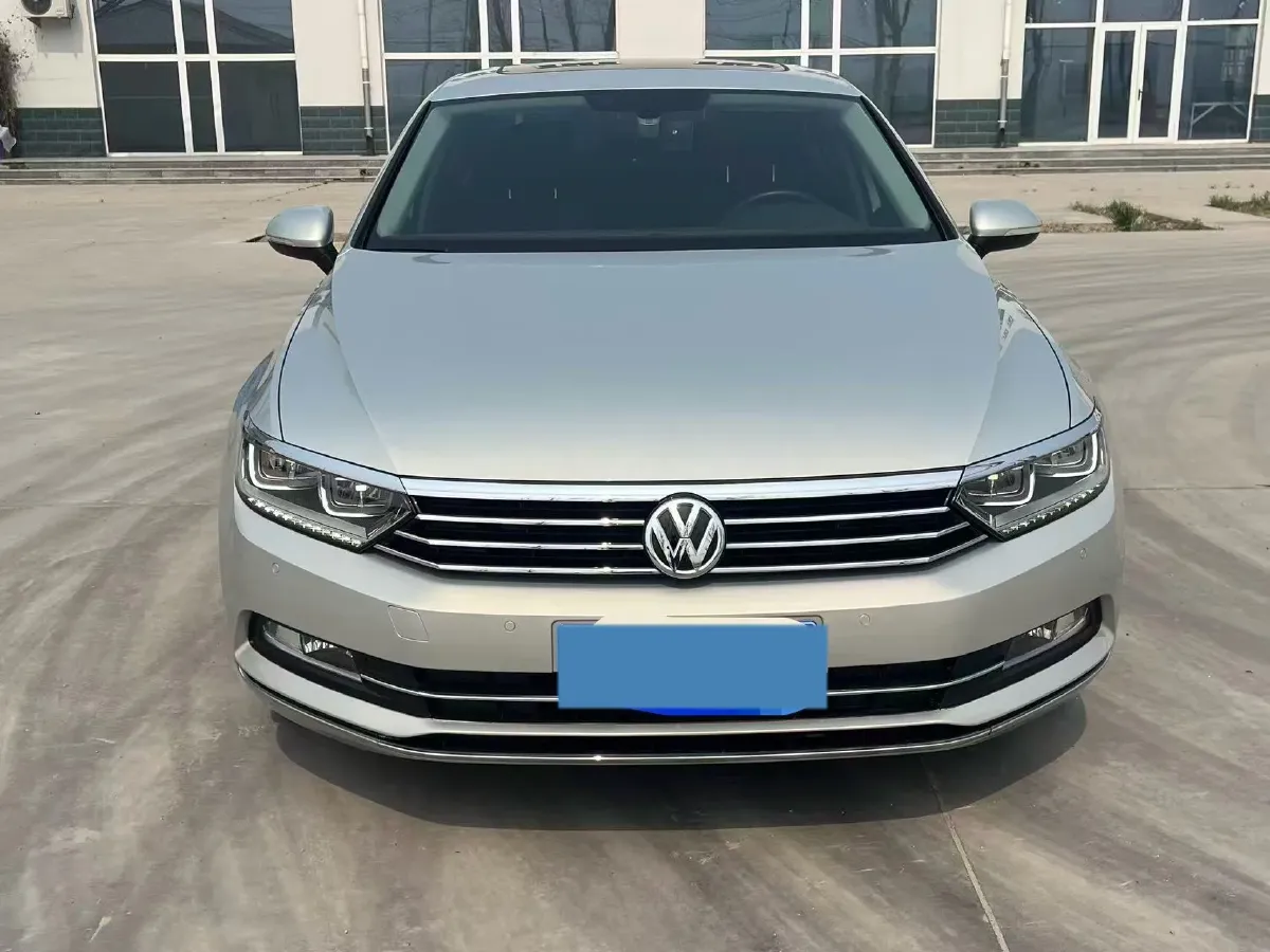 2018 Volkswagen Magotan 1.8T 180HP L4 7DCT,autocango,china used car exporter,china ev exporter,chinese used car exporter,chinese used ev exporter