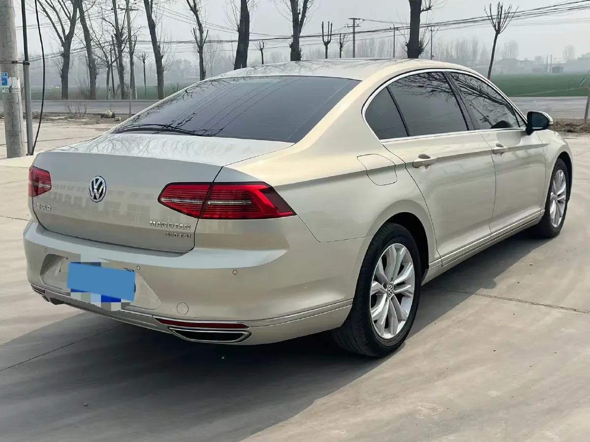 2018 Volkswagen Magotan 1.8T 180HP L4 7DCT,autocango,china used car exporter,china ev exporter,chinese used car exporter,chinese used ev exporter