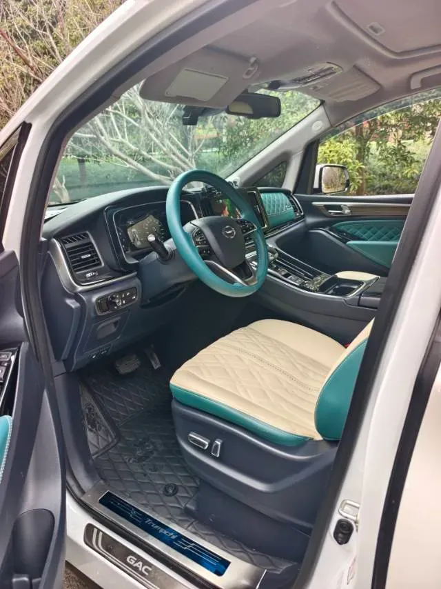 2021 GAC Trumpchi M8 2.0T 252HP L4 8AT,autocango,china used car exporter,china ev exporter,chinese used car exporter,chinese used ev exporter