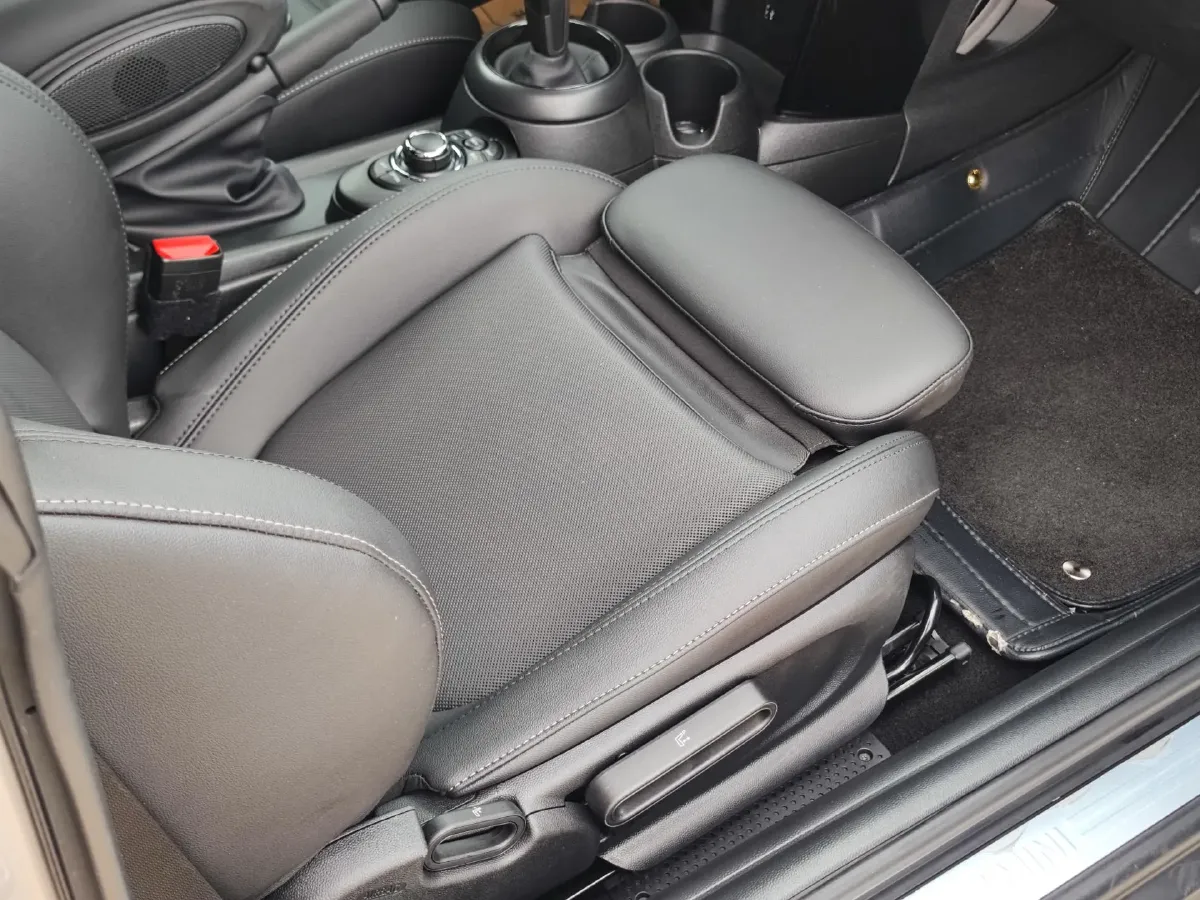 2023 MINI MINI 1.5T 136HP L3 7DCT,autocango,china used car exporter,china ev exporter,chinese used car exporter,chinese used ev exporter