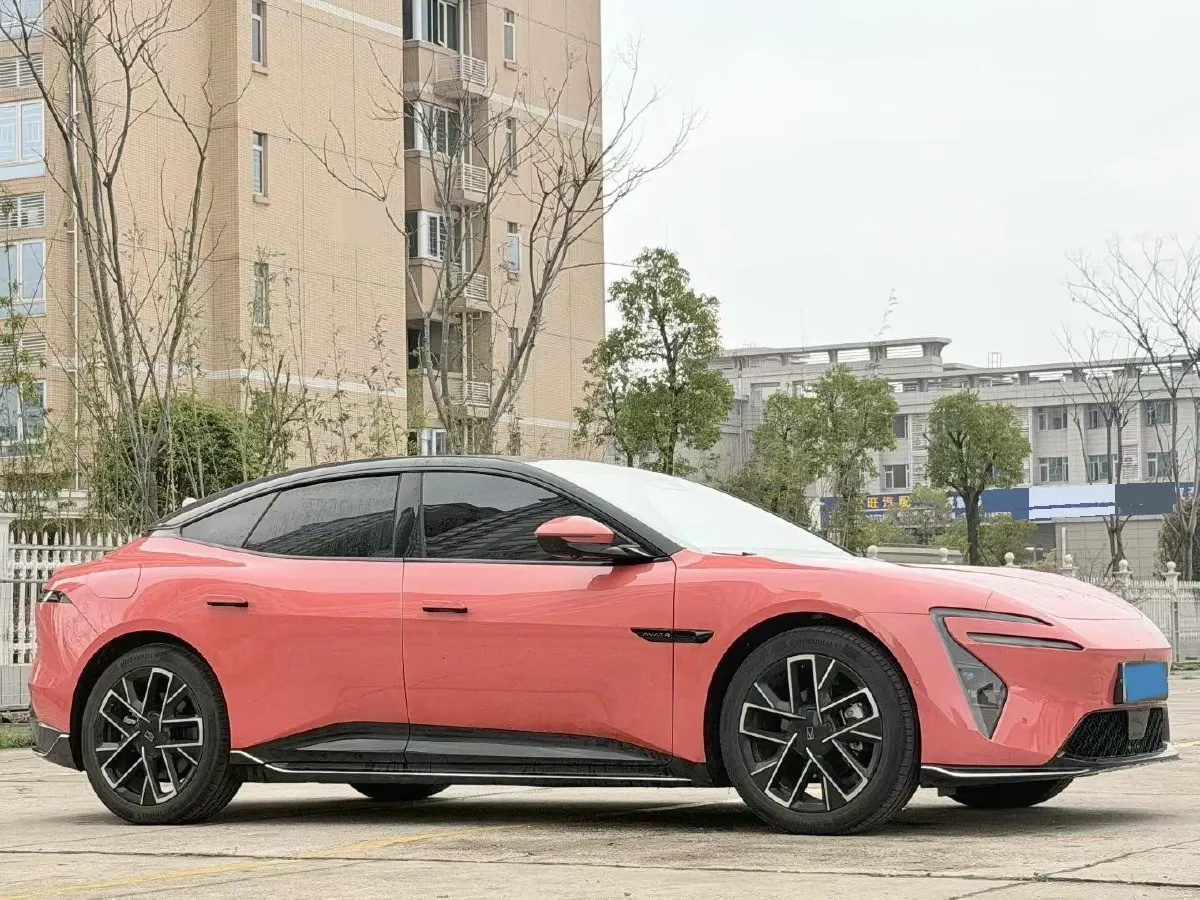 2025 Avatr 06 REEV 156HP REEV,autocango,china used car exporter,china ev exporter,chinese used car exporter,chinese used ev exporter