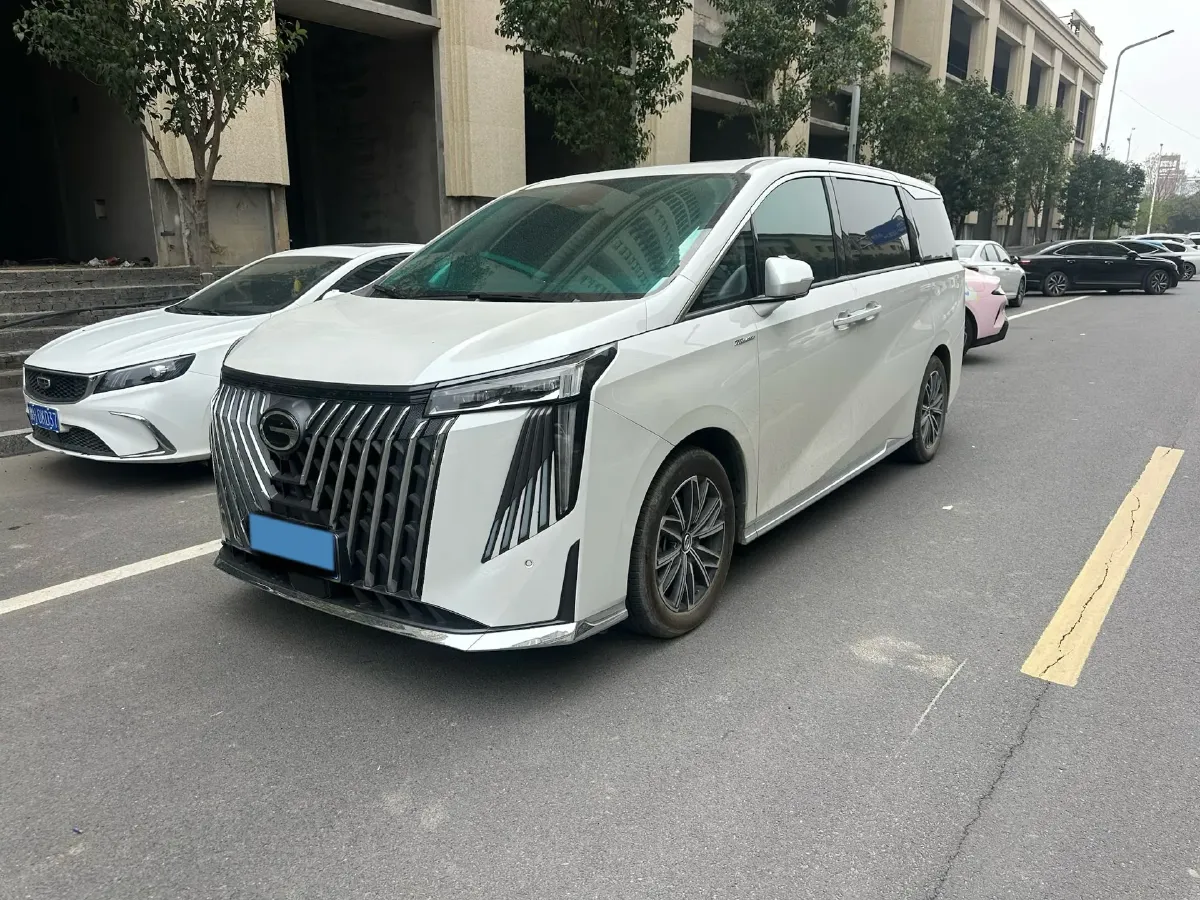 2024 GAC Trumpchi M8 2.0T 252HP L4 8AT,autocango,china used car exporter,china ev exporter,chinese used car exporter,chinese used ev exporter