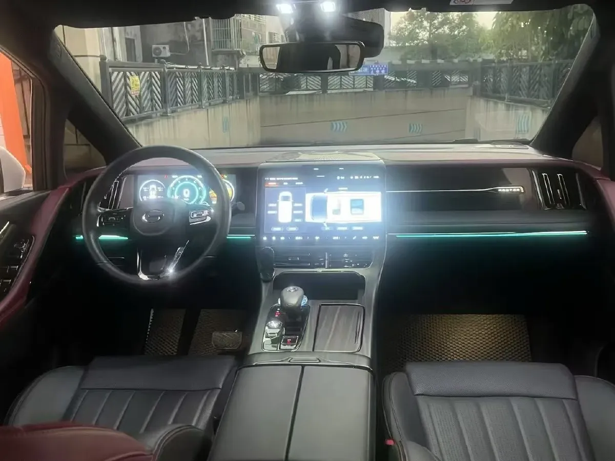 2023 GAC Trumpchi M8 2.0T 252HP L4 8AT,autocango,china used car exporter,china ev exporter,chinese used car exporter,chinese used ev exporter