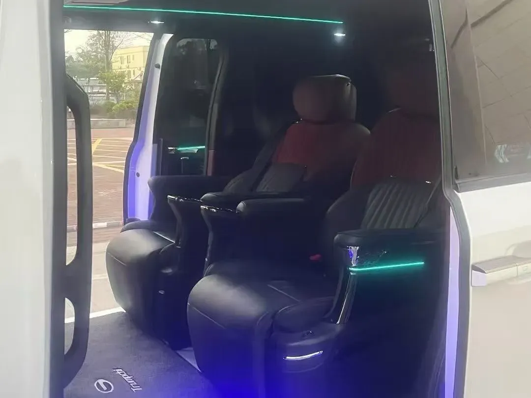 2023 GAC Trumpchi M8 2.0T 252HP L4 8AT,autocango,china used car exporter,china ev exporter,chinese used car exporter,chinese used ev exporter