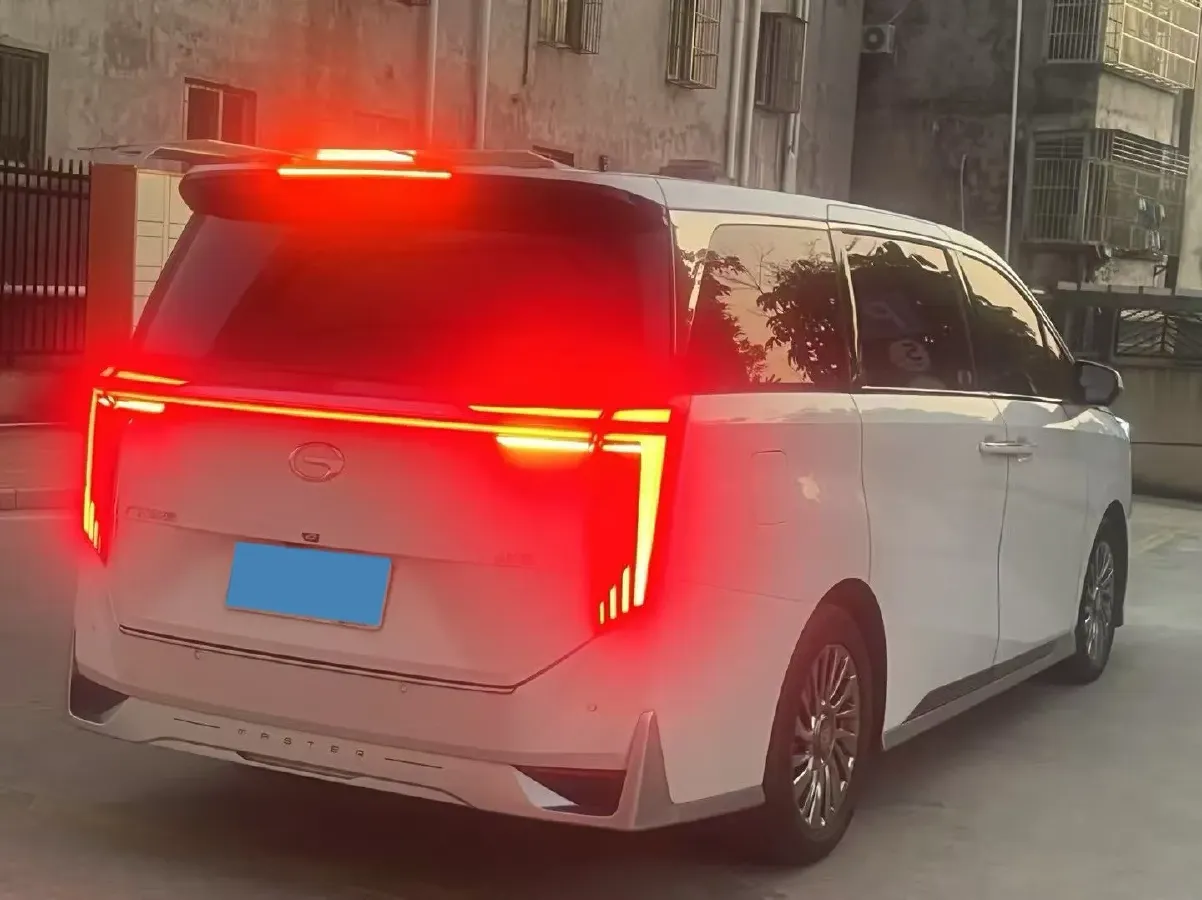 2023 GAC Trumpchi M8 2.0T 252HP L4 8AT,autocango,china used car exporter,china ev exporter,chinese used car exporter,chinese used ev exporter