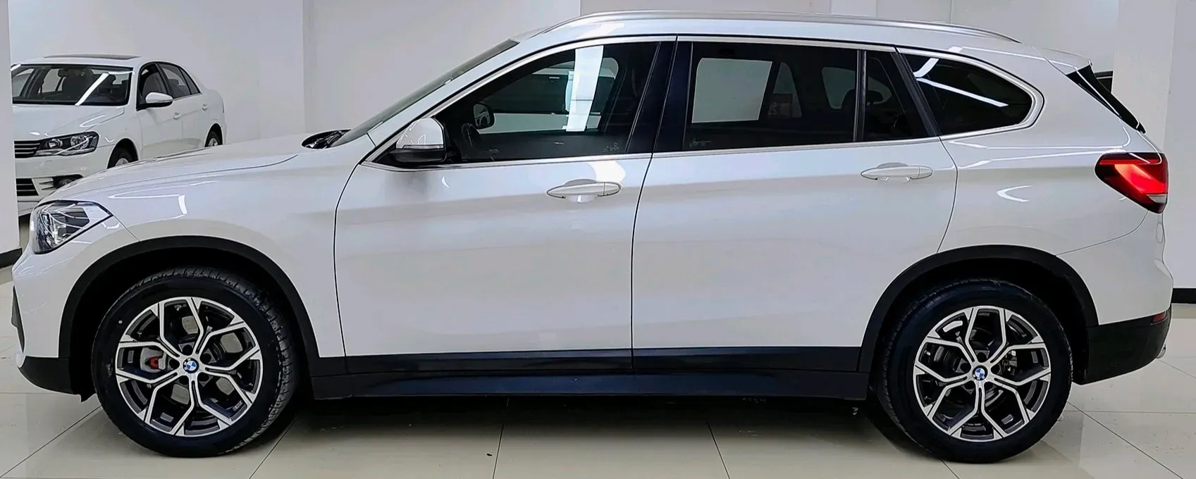 2020 BMW X1 2.0T 192HP L4 7DCT,autocango,china used car exporter,china ev exporter,chinese used car exporter,chinese used ev exporter