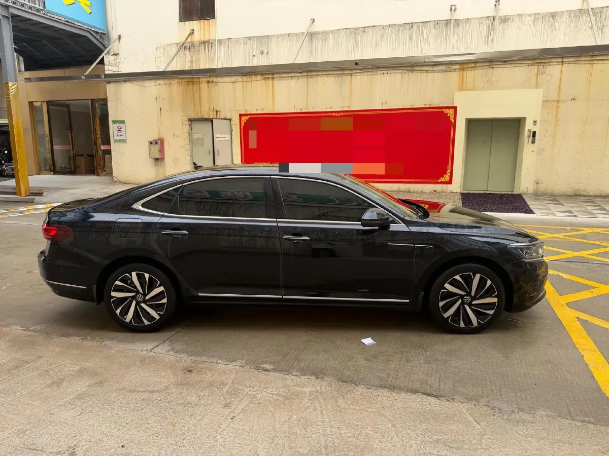 2024 Volkswagen Passat 2.0T 220HP L4 7DCT,autocango,china used car exporter,china ev exporter,chinese used car exporter,chinese used ev exporter