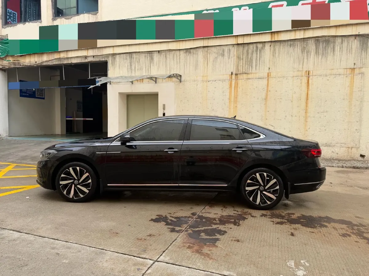 2024 Volkswagen Passat 2.0T 220HP L4 7DCT,autocango,china used car exporter,china ev exporter,chinese used car exporter,chinese used ev exporter