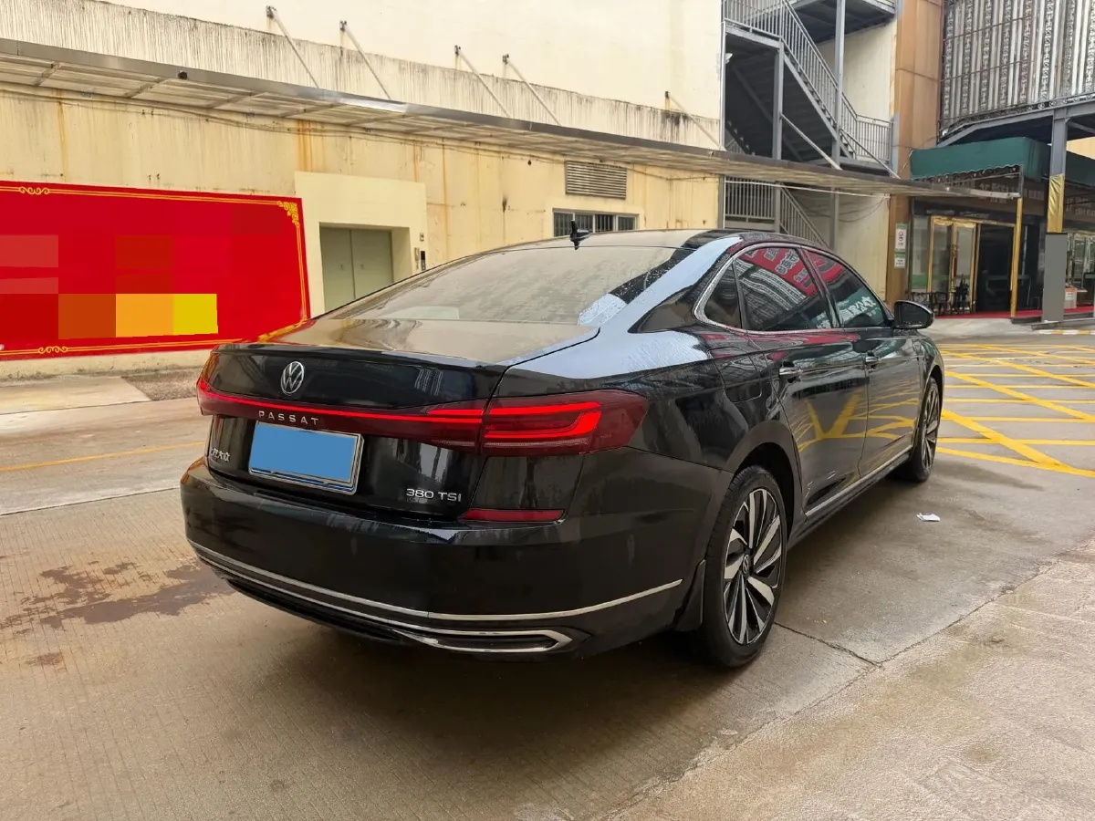 2024 Volkswagen Passat 2.0T 220HP L4 7DCT,autocango,china used car exporter,china ev exporter,chinese used car exporter,chinese used ev exporter