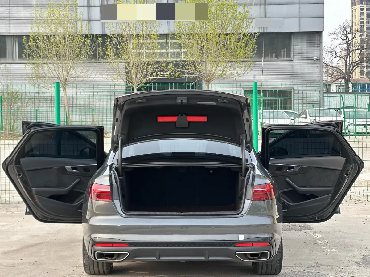 2020 Audi A4L 2.0T 252HP L4 7DCT,autocango,china used car exporter,china ev exporter,chinese used car exporter,chinese used ev exporter