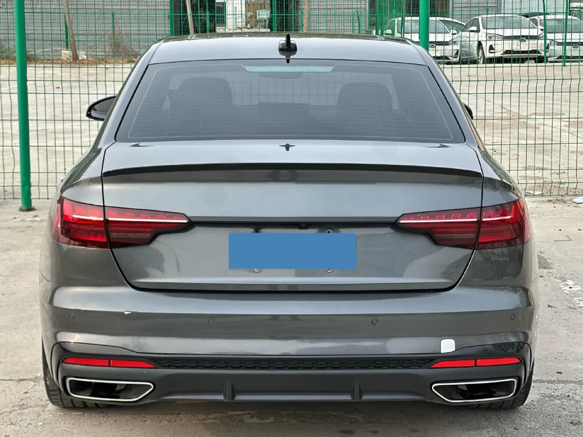 2020 Audi A4L 2.0T 252HP L4 7DCT,autocango,china used car exporter,china ev exporter,chinese used car exporter,chinese used ev exporter