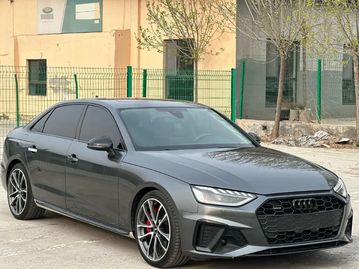 2020 Audi A4L 2.0T 252HP L4 7DCT,autocango,china used car exporter,china ev exporter,chinese used car exporter,chinese used ev exporter