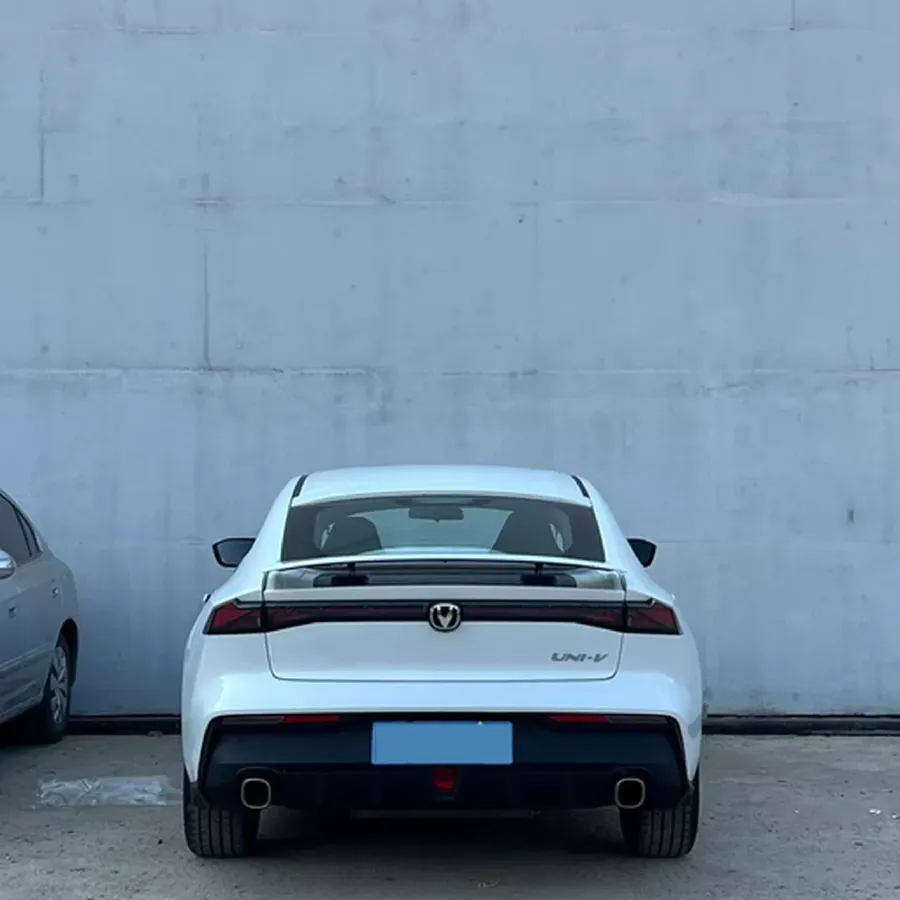 2023 ChangAn UNI-V 1.5T 188HP L4 7DCT,autocango,china used car exporter,china ev exporter,chinese used car exporter,chinese used ev exporter