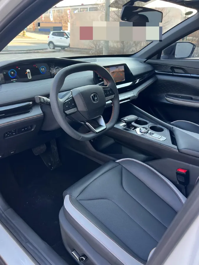 2023 ChangAn UNI-V 1.5T 188HP L4 7DCT,autocango,china used car exporter,china ev exporter,chinese used car exporter,chinese used ev exporter