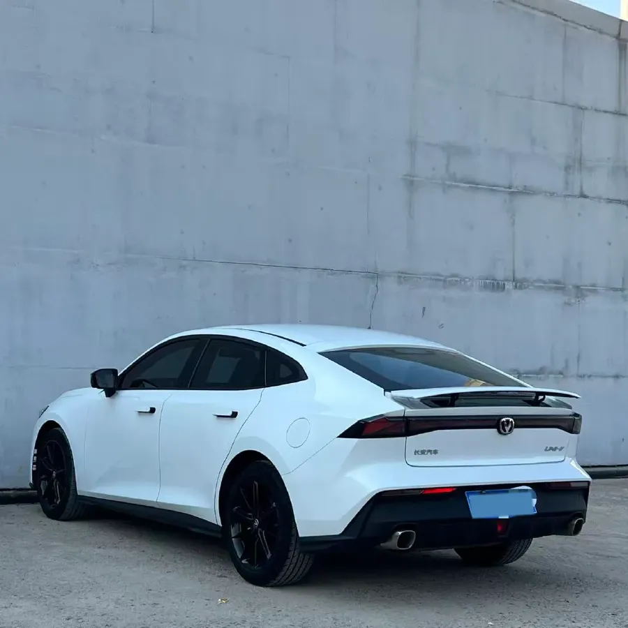 2023 ChangAn UNI-V 1.5T 188HP L4 7DCT,autocango,china used car exporter,china ev exporter,chinese used car exporter,chinese used ev exporter