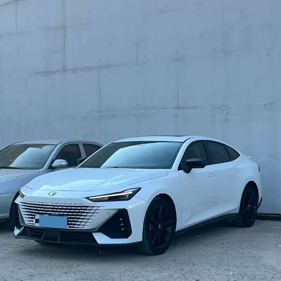 2023 ChangAn UNI-V 1.5T 188HP L4 7DCT,autocango,china used car exporter,china ev exporter,chinese used car exporter,chinese used ev exporter