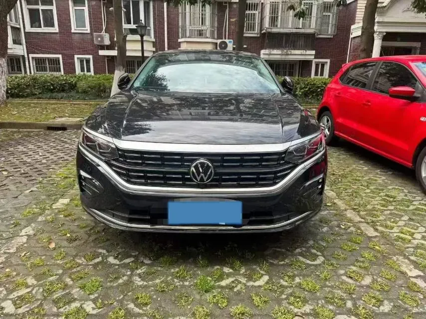 2023 Volkswagen Passat 2.0T 186HP L4 7DCT,autocango,china used car exporter,china ev exporter,chinese used car exporter,chinese used ev exporter