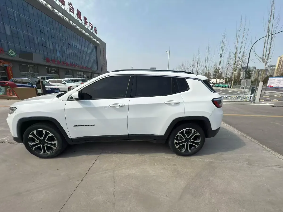 2021 Jeep Compass 1.3T 173HP L4 7DCT,autocango,china used car exporter,china ev exporter,chinese used car exporter,chinese used ev exporter