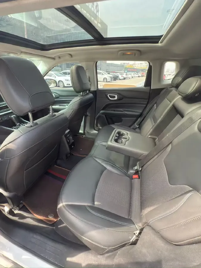 2021 Jeep Compass 1.3T 173HP L4 7DCT,autocango,china used car exporter,china ev exporter,chinese used car exporter,chinese used ev exporter