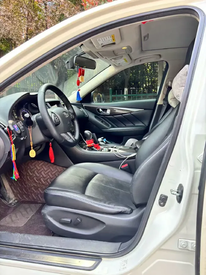 2016 Infiniti Q50L 2.0T 211HP L4 7AT,autocango,china used car exporter,china ev exporter,chinese used car exporter,chinese used ev exporter