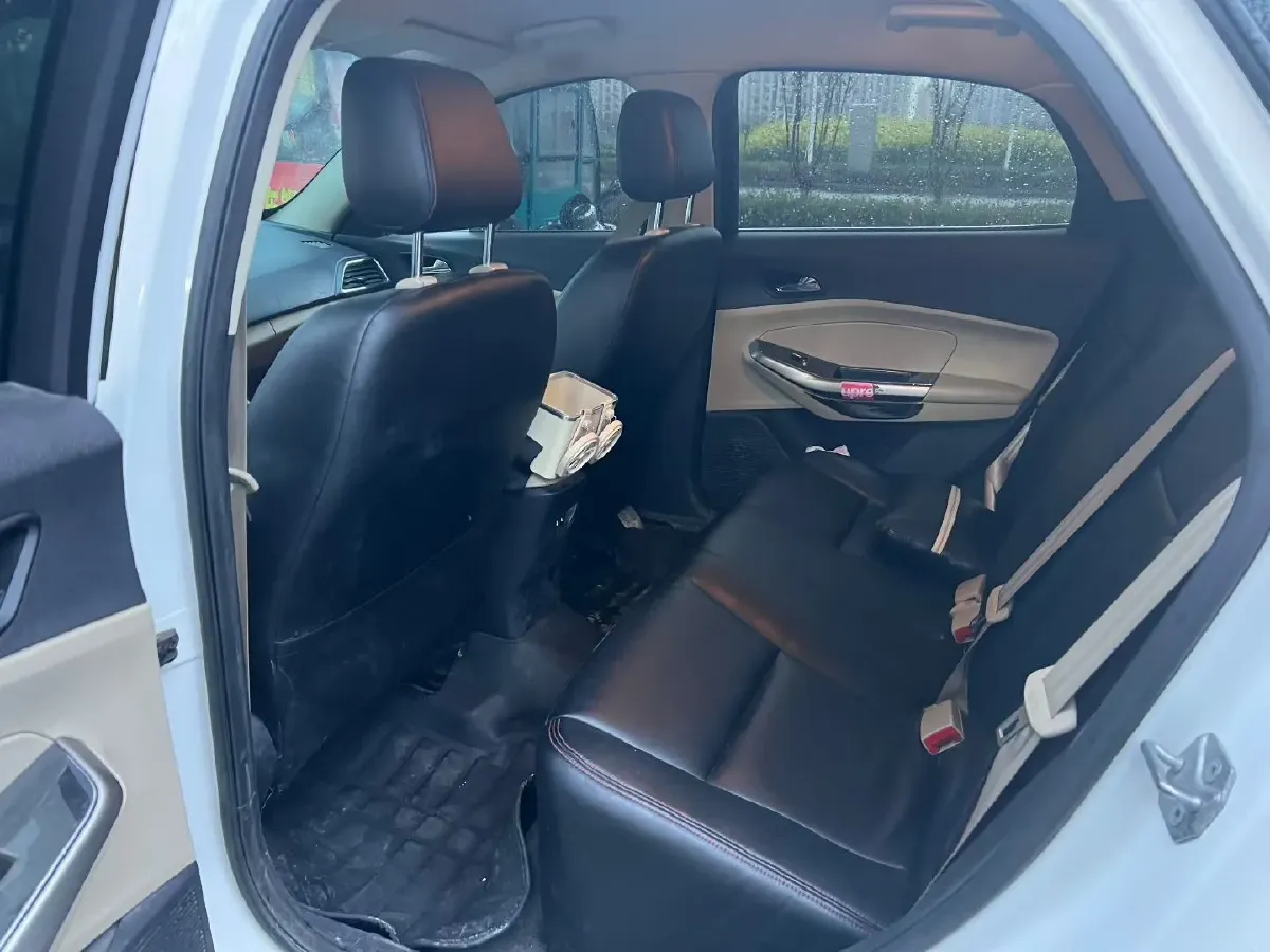 2017 Ford Escort 1.5L 113HP L4 6AT,autocango,china used car exporter,china ev exporter,chinese used car exporter,chinese used ev exporter