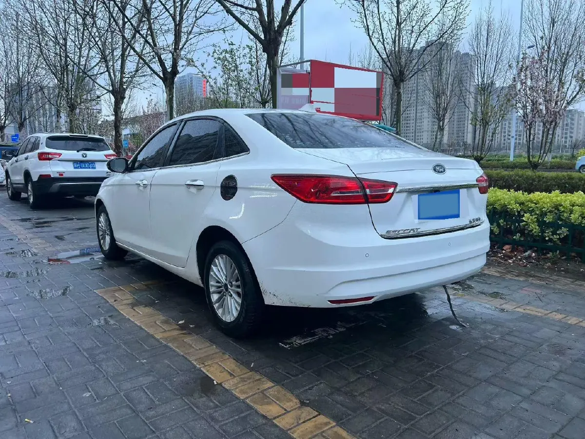 2017 Ford Escort 1.5L 113HP L4 6AT,autocango,china used car exporter,china ev exporter,chinese used car exporter,chinese used ev exporter