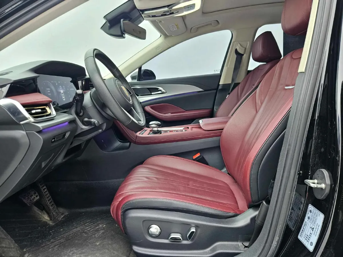 2024 HongQi H5 2.0T 224HP L4 8AT,autocango,china used car exporter,china ev exporter,chinese used car exporter,chinese used ev exporter