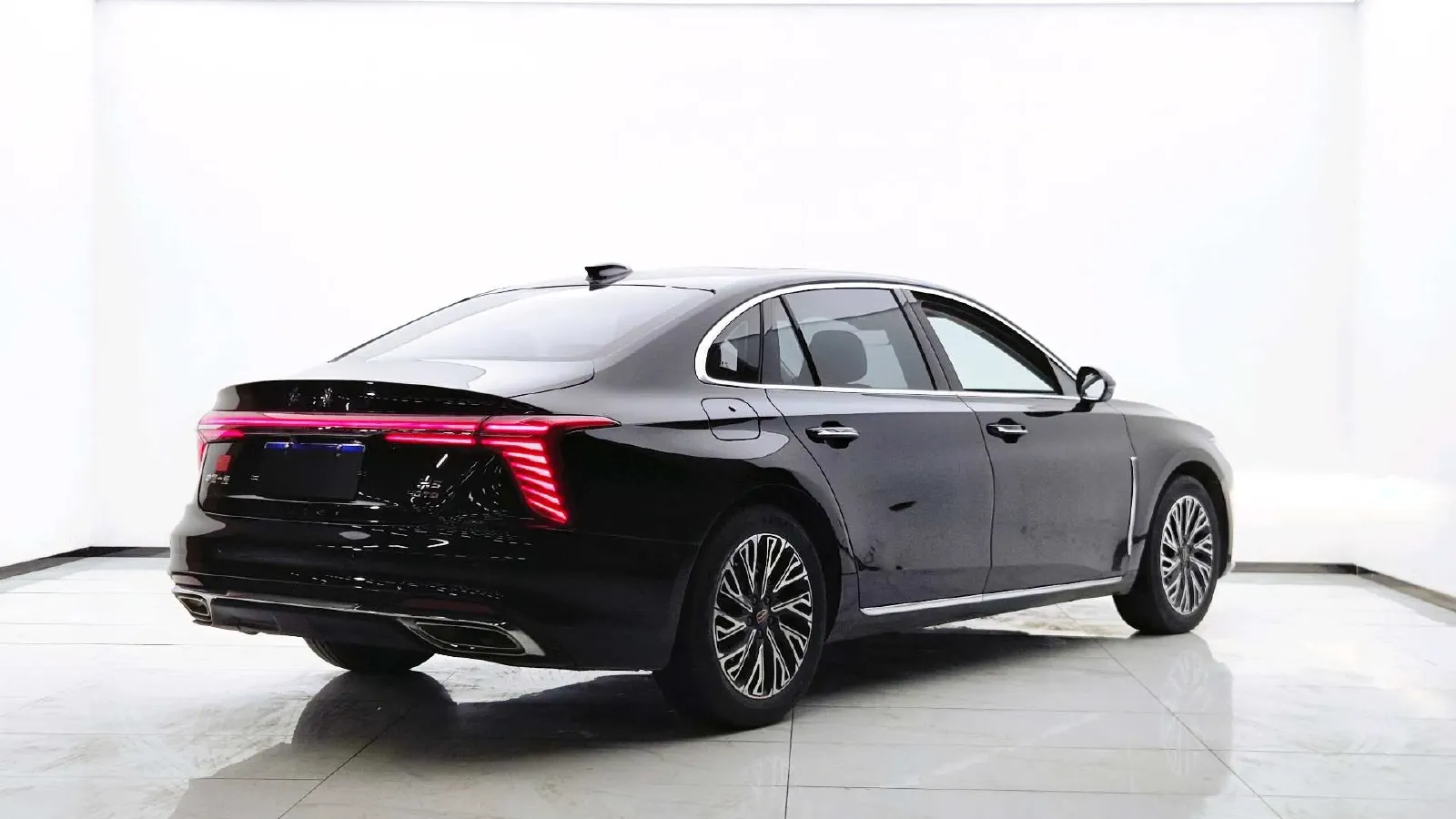 2024 HongQi H5 2.0T 224HP L4 8AT,autocango,china used car exporter,china ev exporter,chinese used car exporter,chinese used ev exporter