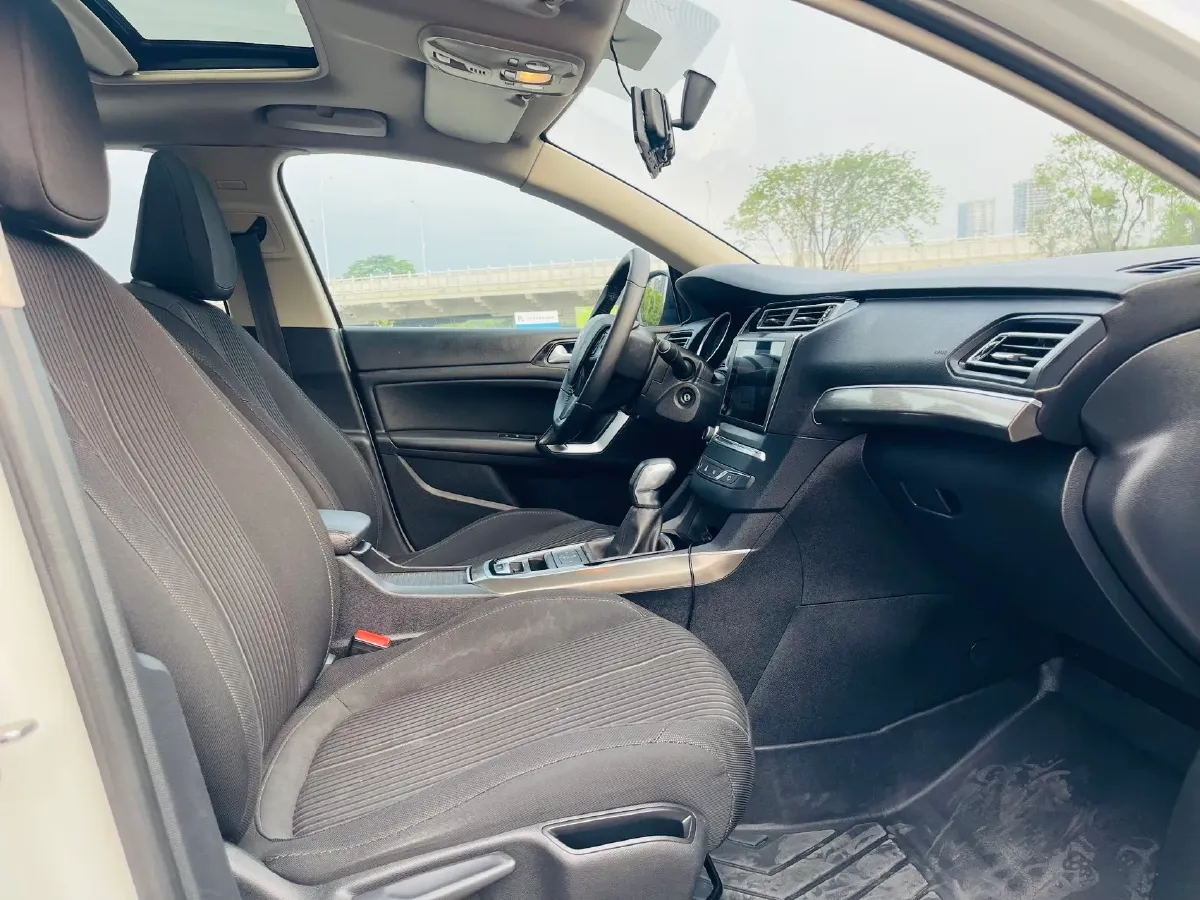 2016 Peugeot 408 1.6T 167HP L4 6AT,autocango,china used car exporter,china ev exporter,chinese used car exporter,chinese used ev exporter