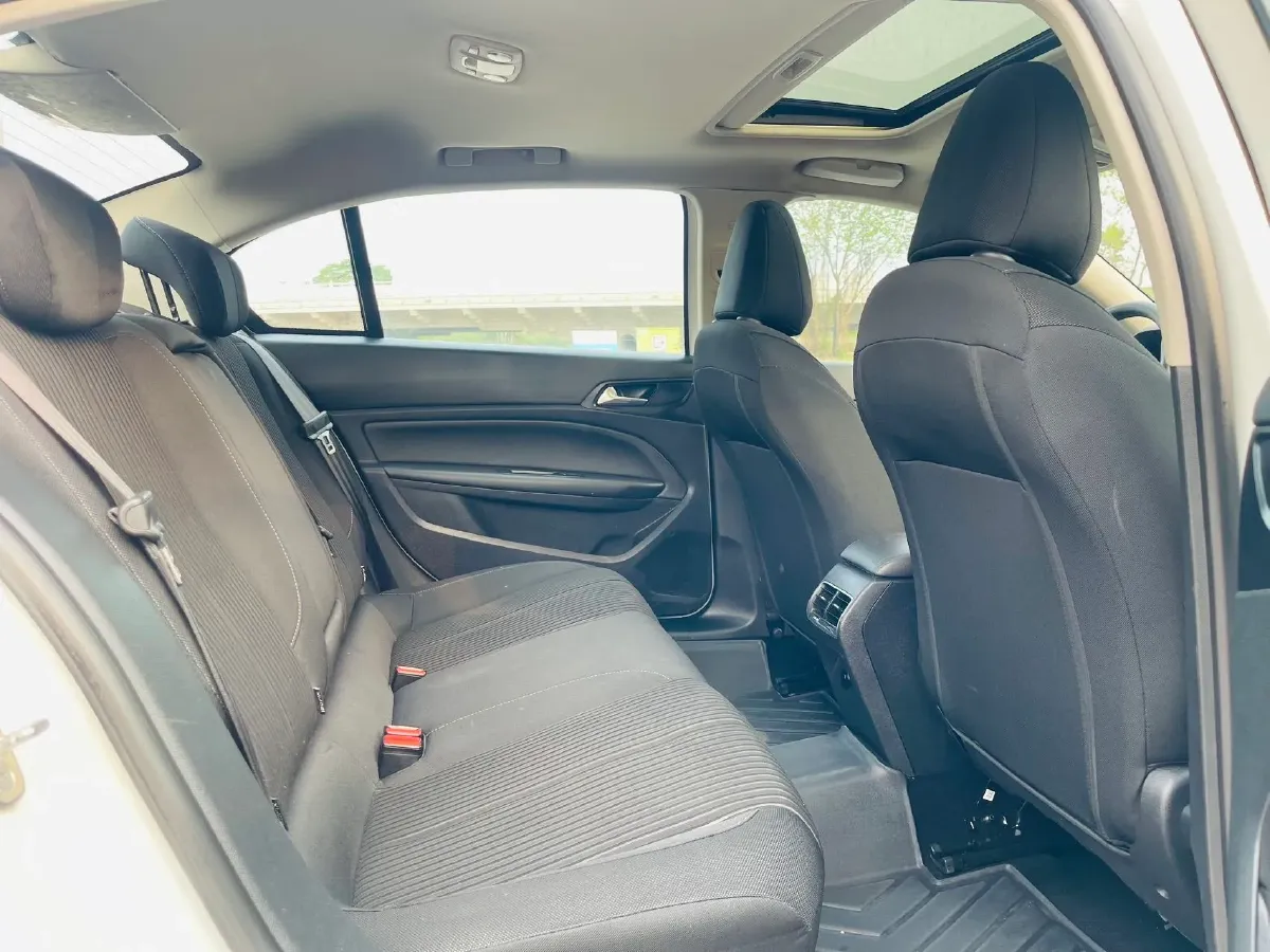 2016 Peugeot 408 1.6T 167HP L4 6AT,autocango,china used car exporter,china ev exporter,chinese used car exporter,chinese used ev exporter