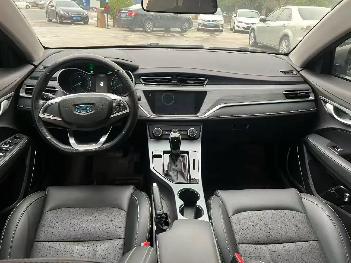 2021 BaoJun 530 1.5T 147HP L4 CVT,autocango,china used car exporter,china ev exporter,chinese used car exporter,chinese used ev exporter