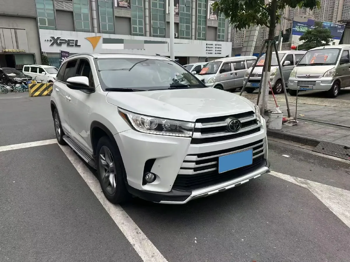 2021 Toyota Highlander 2.0T 220HP L4 6AT,autocango,china used car exporter,china ev exporter,chinese used car exporter,chinese used ev exporter