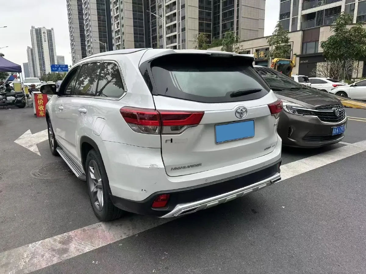 2021 Toyota Highlander 2.0T 220HP L4 6AT,autocango,china used car exporter,china ev exporter,chinese used car exporter,chinese used ev exporter