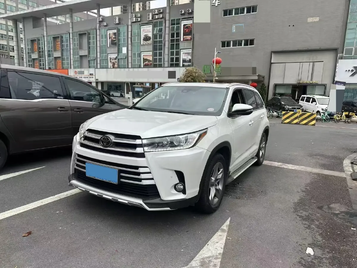 2021 Toyota Highlander 2.0T 220HP L4 6AT,autocango,china used car exporter,china ev exporter,chinese used car exporter,chinese used ev exporter