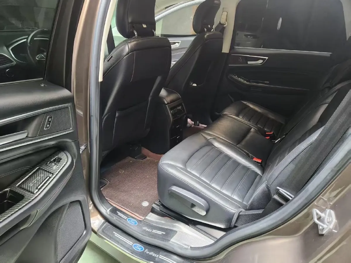 2017 Ford Edge 2.0T 245HP L4 6AT,autocango,china used car exporter,china ev exporter,chinese used car exporter,chinese used ev exporter