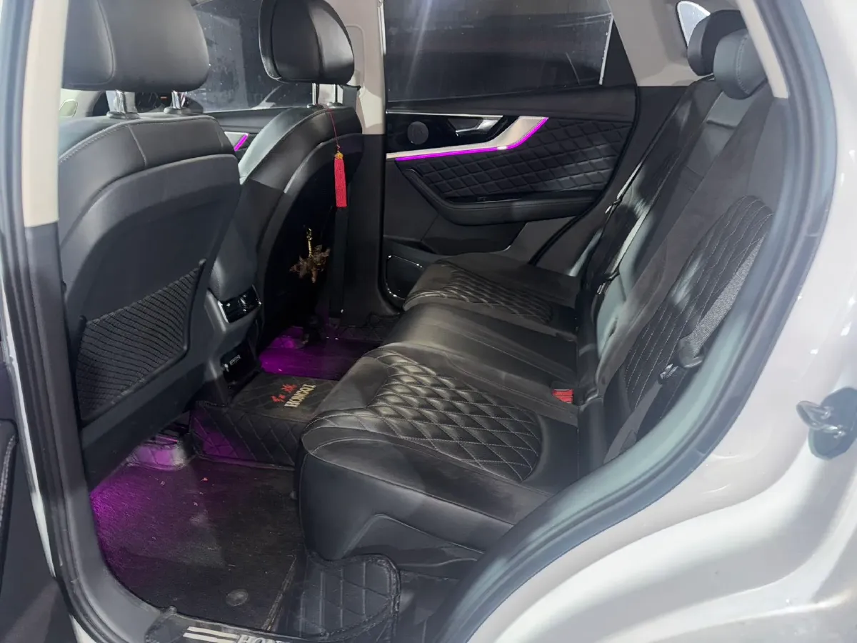 2019 HongQi HS5 2.0T 224HP L4 6AT,autocango,china used car exporter,china ev exporter,chinese used car exporter,chinese used ev exporter