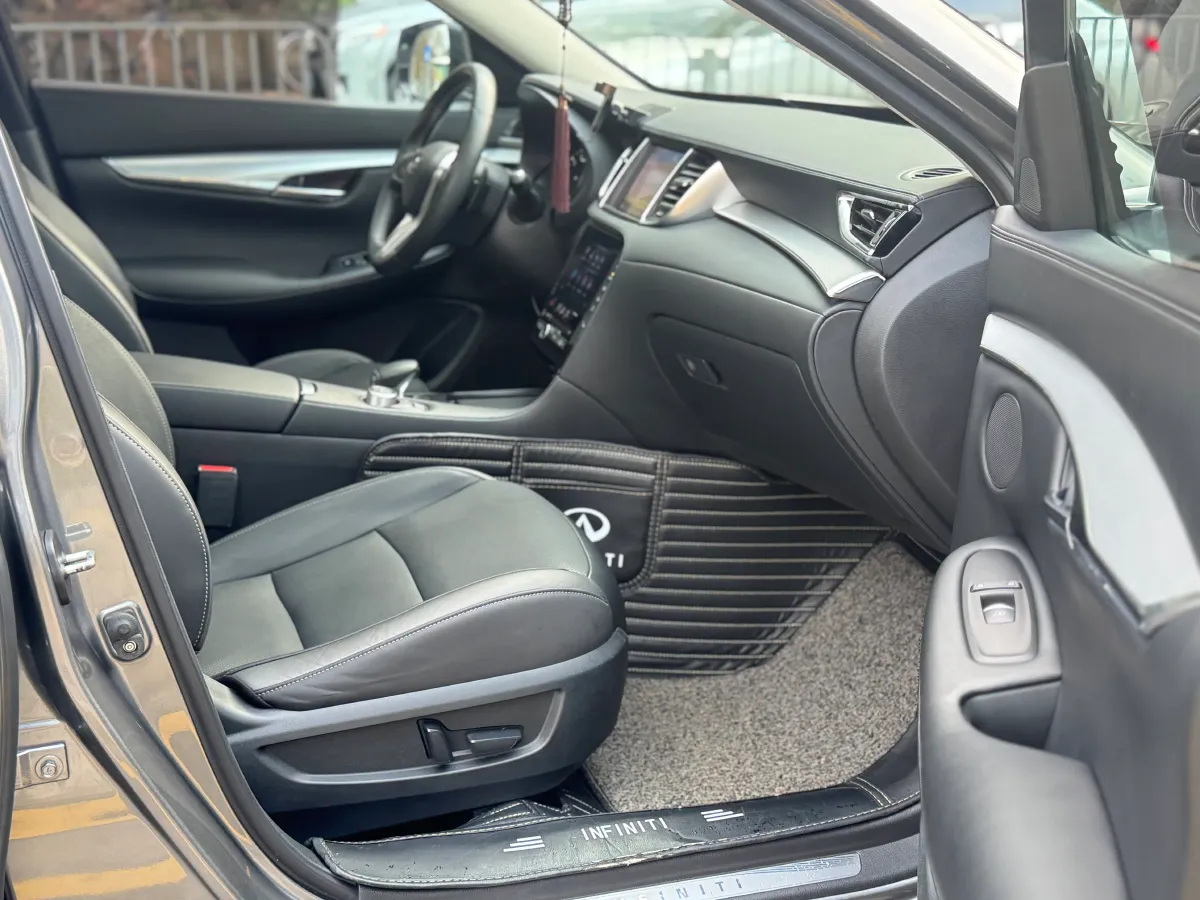 2018 Mitsubishi Pajero 3.0L 174HP V6 5AT,autocango,china used car exporter,china ev exporter,chinese used car exporter,chinese used ev exporter