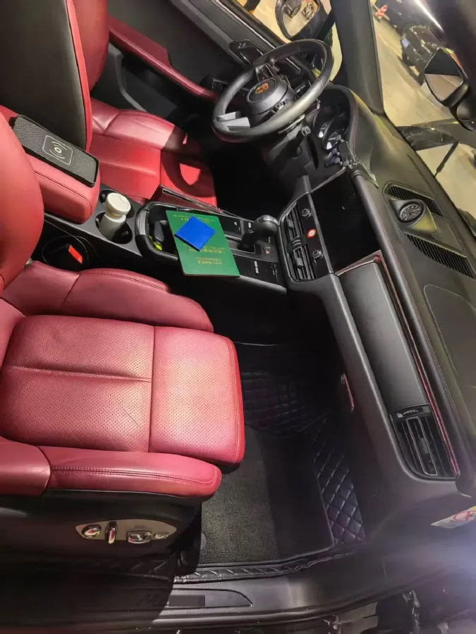 2023 Porsche Macan 2.0T 265HP L4 7DCT,autocango,china used car exporter,china ev exporter,chinese used car exporter,chinese used ev exporter