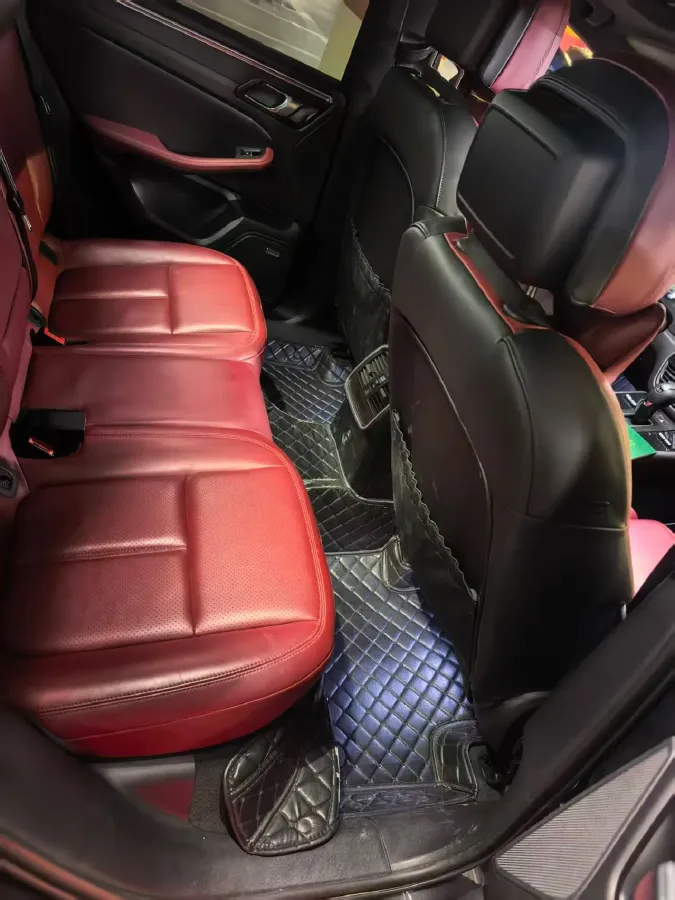 2023 Porsche Macan 2.0T 265HP L4 7DCT,autocango,china used car exporter,china ev exporter,chinese used car exporter,chinese used ev exporter