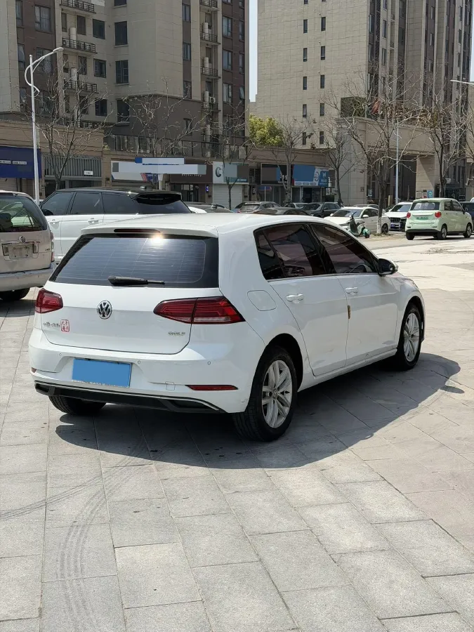 2018 Volkswagen Golf 1.6L 110HP L4 6AT,autocango,china used car exporter,china ev exporter,chinese used car exporter,chinese used ev exporter