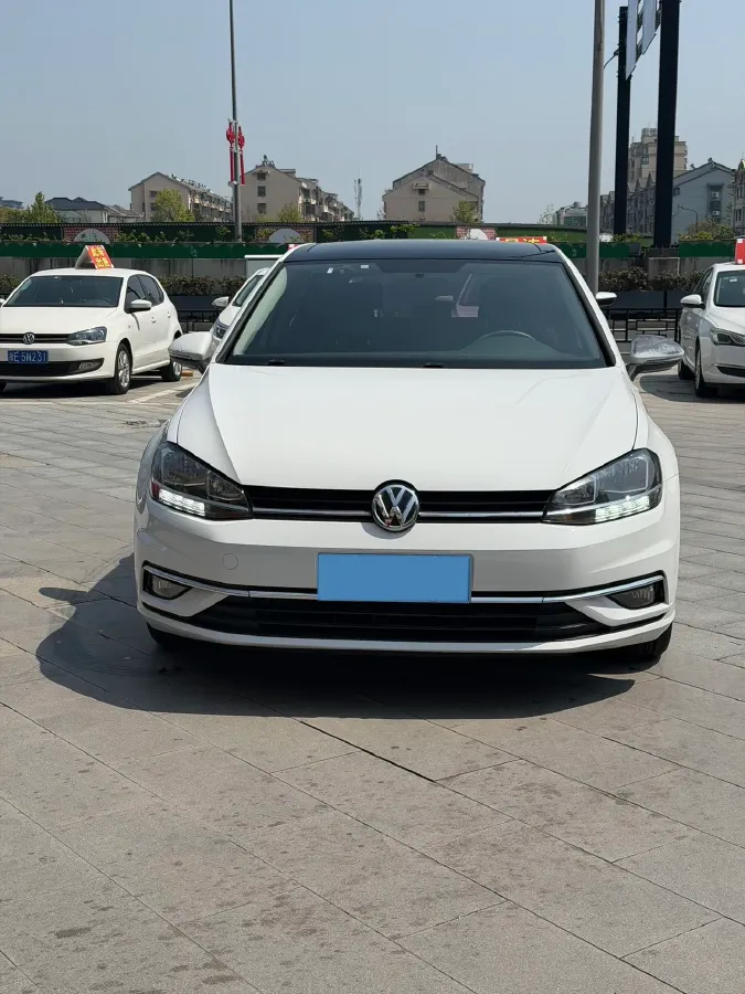 2018 Volkswagen Golf 1.6L 110HP L4 6AT,autocango,china used car exporter,china ev exporter,chinese used car exporter,chinese used ev exporter